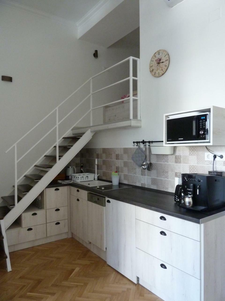 Kossuth Apartmanok Debrecen Exterior foto